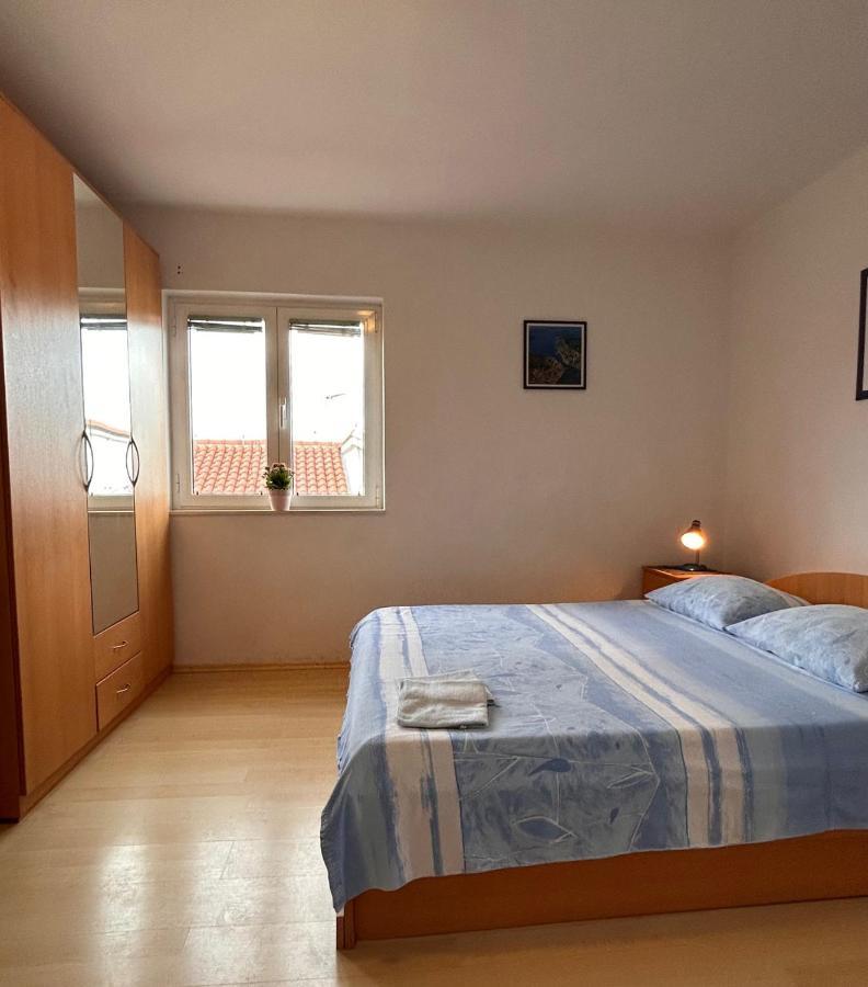 Apartment Alfirev Vodice Exteriör bild