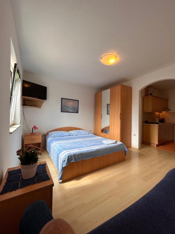 Apartment Alfirev Vodice Exteriör bild