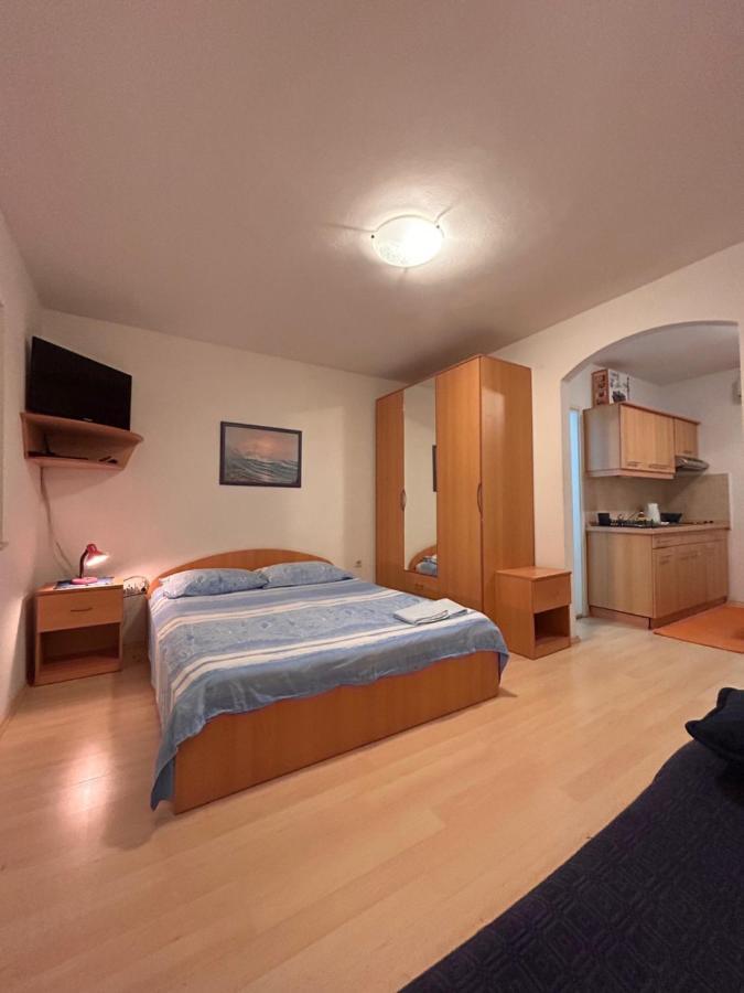 Apartment Alfirev Vodice Exteriör bild