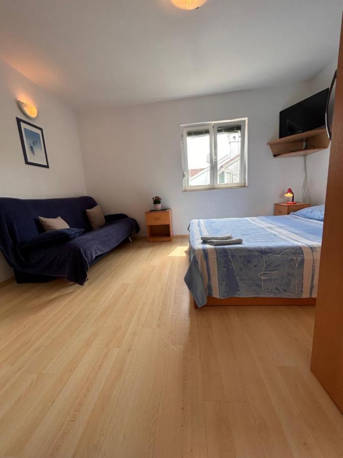 Apartment Alfirev Vodice Exteriör bild
