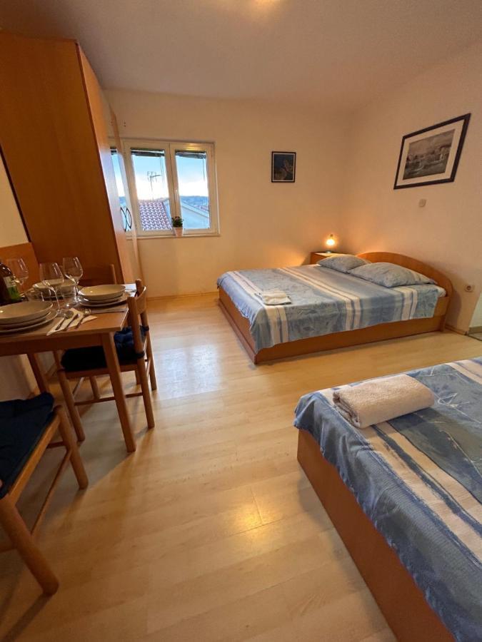 Apartment Alfirev Vodice Exteriör bild